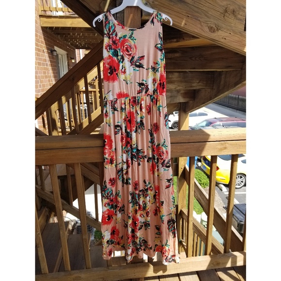 SALE! LAST ONE! NWOT Floral Sleeveless Maxi Dress - Picture 8 of 8